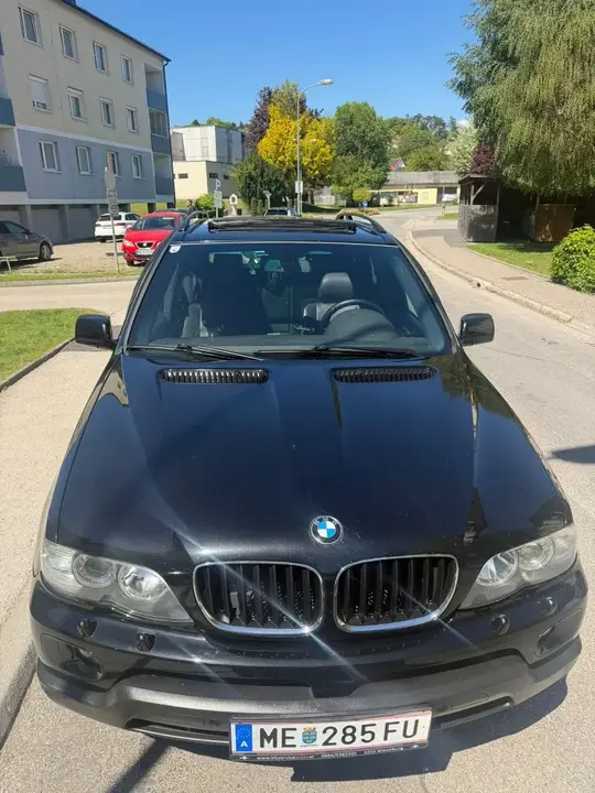 BMW X5 2004 photo 2