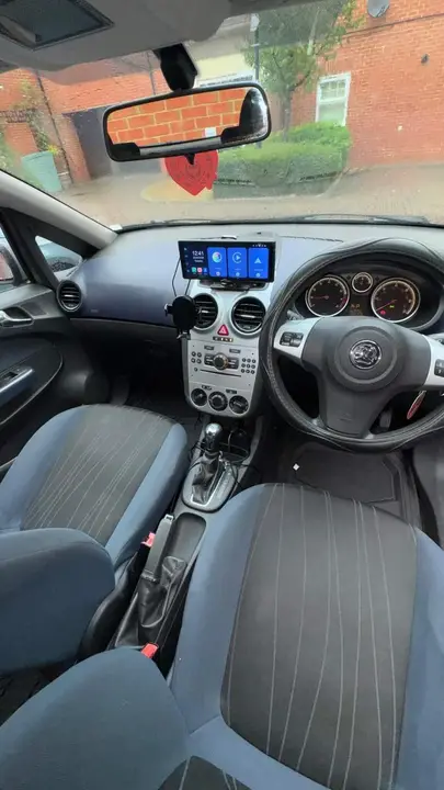 Vauxhall Corsa 2009 photo 4