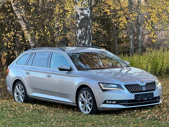 Skoda Superb 2017 photo 2