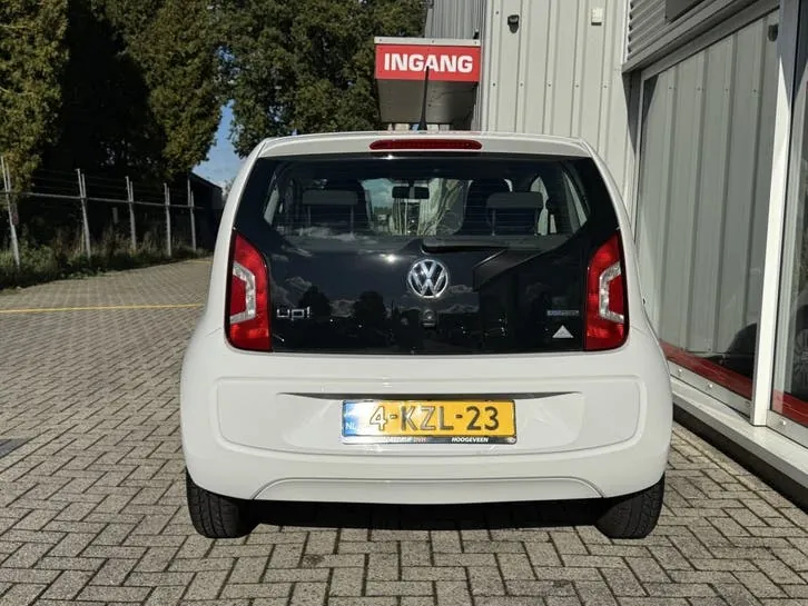 Volkswagen Up 2013 photo 3