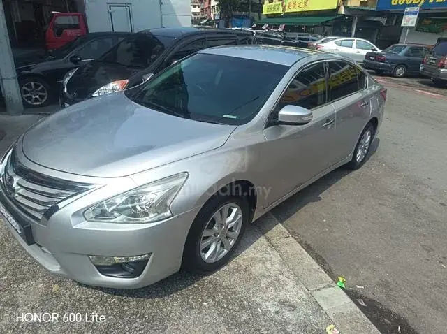 Nissan Teana