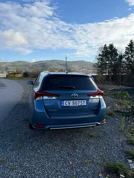 Toyota Auris 2017 photo 3