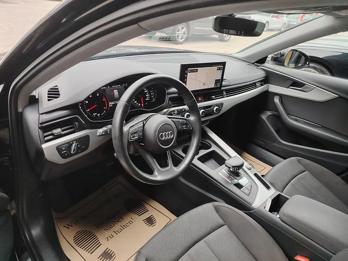 Audi A4 2022 photo 3