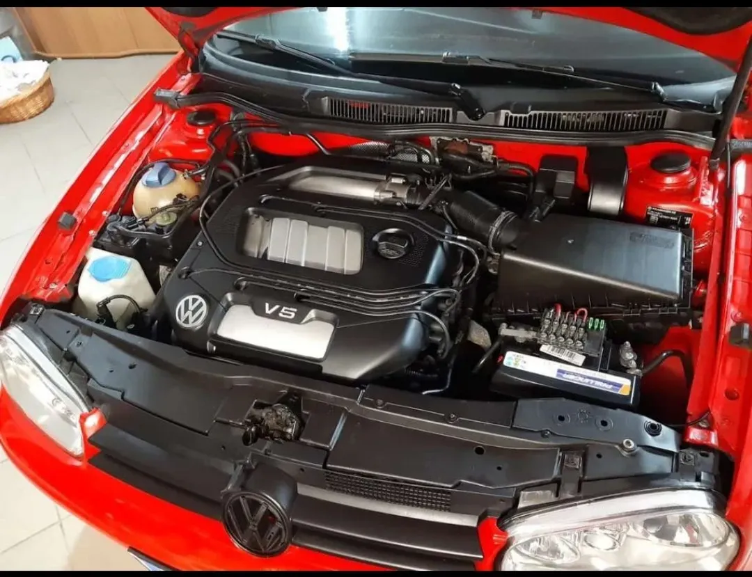 Volkswagen Golf 1999 photo 2