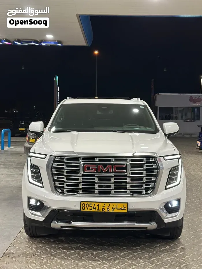 GMC Yukon 2025 photo 2
