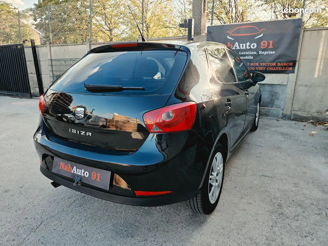 Seat Ibiza 2010 photo 3