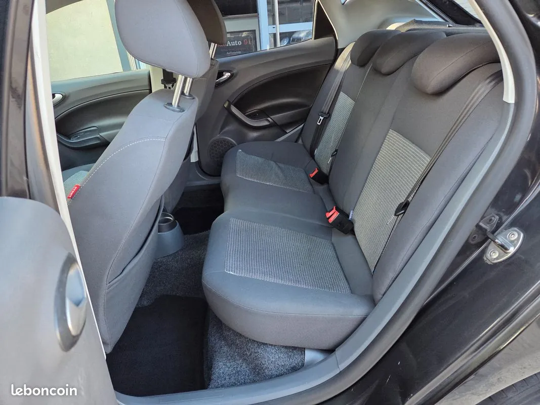 Seat Ibiza 2010 photo 5