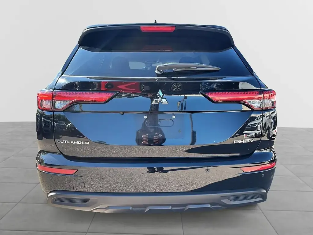 Mitsubishi Outlander 2025 photo 3