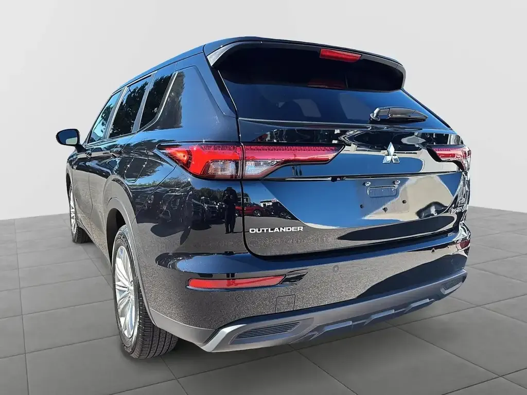 Mitsubishi Outlander 2025 photo 4