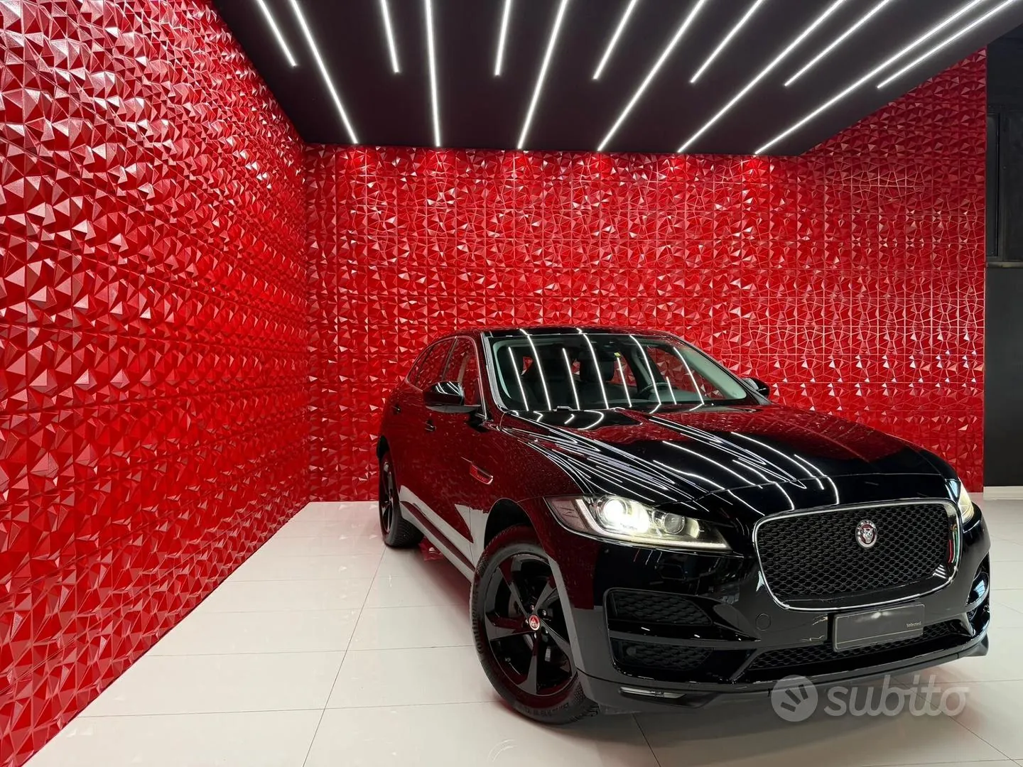 Jaguar F-Pace 2017 photo 3