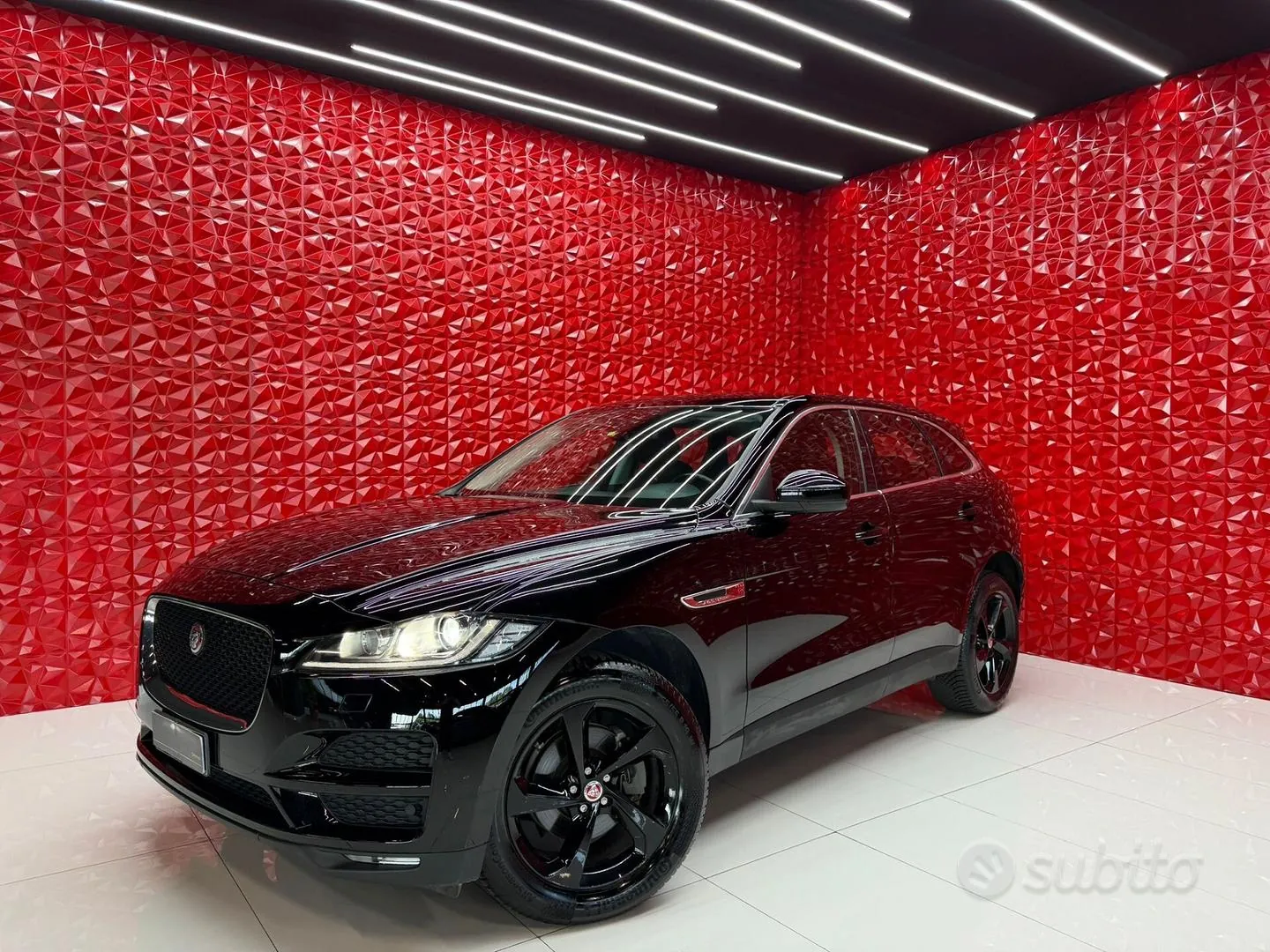 Jaguar F-Pace