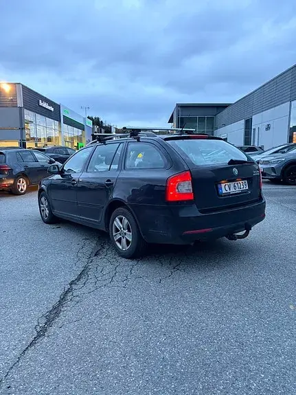 Skoda Octavia 2010 photo 4