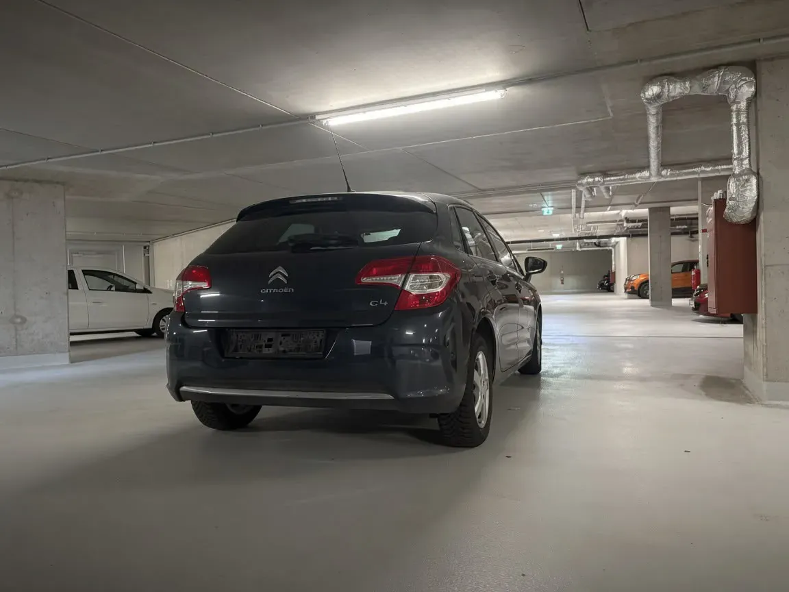 Citroen C4 2012 photo 2