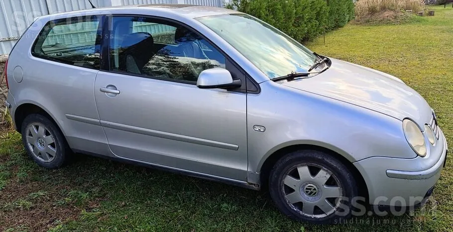 Volkswagen Polo 2002 photo 2