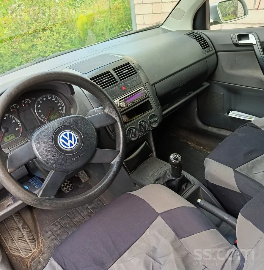 Volkswagen Polo 2002 photo 4