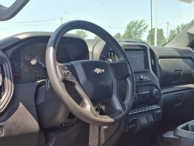Chevrolet Silverado 2500Hd 2023 photo 2