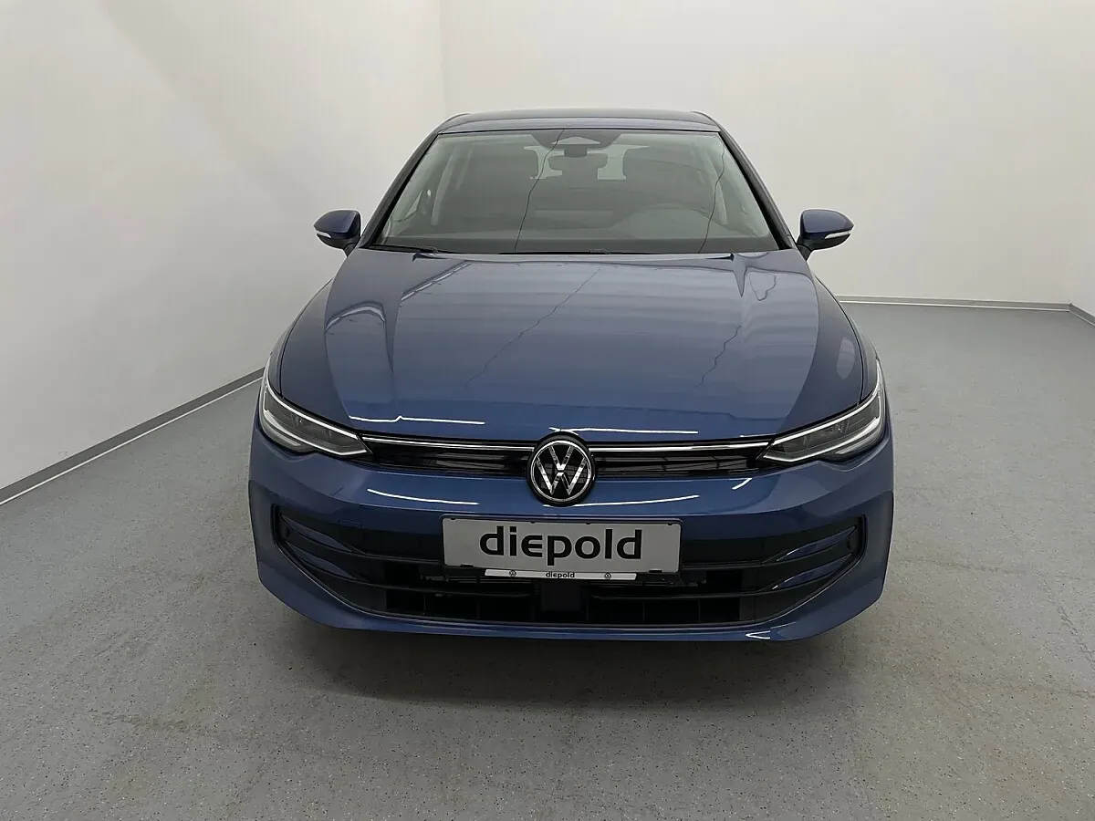 Volkswagen Golf 2026 photo 2