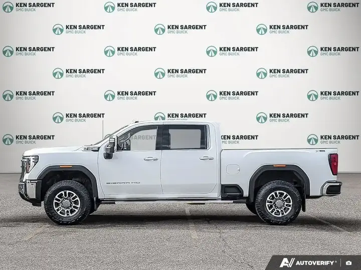 GMC Sierra 2500Hd 2024 photo 3