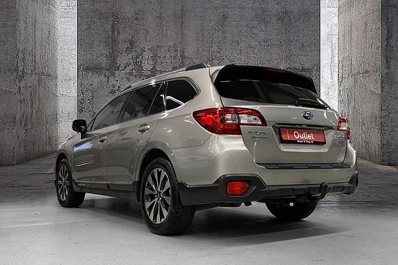 Subaru Outback 2016 photo 2