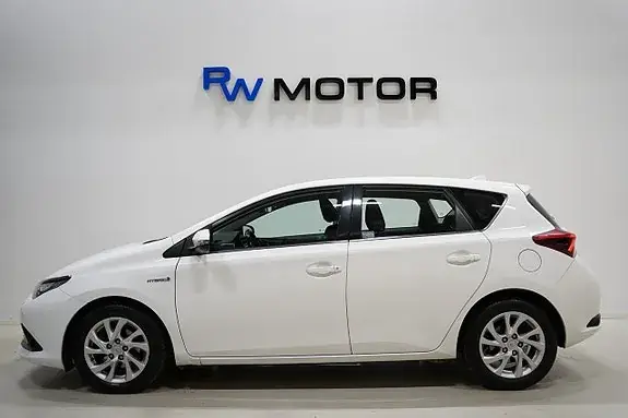 Toyota Auris 2017 photo 4
