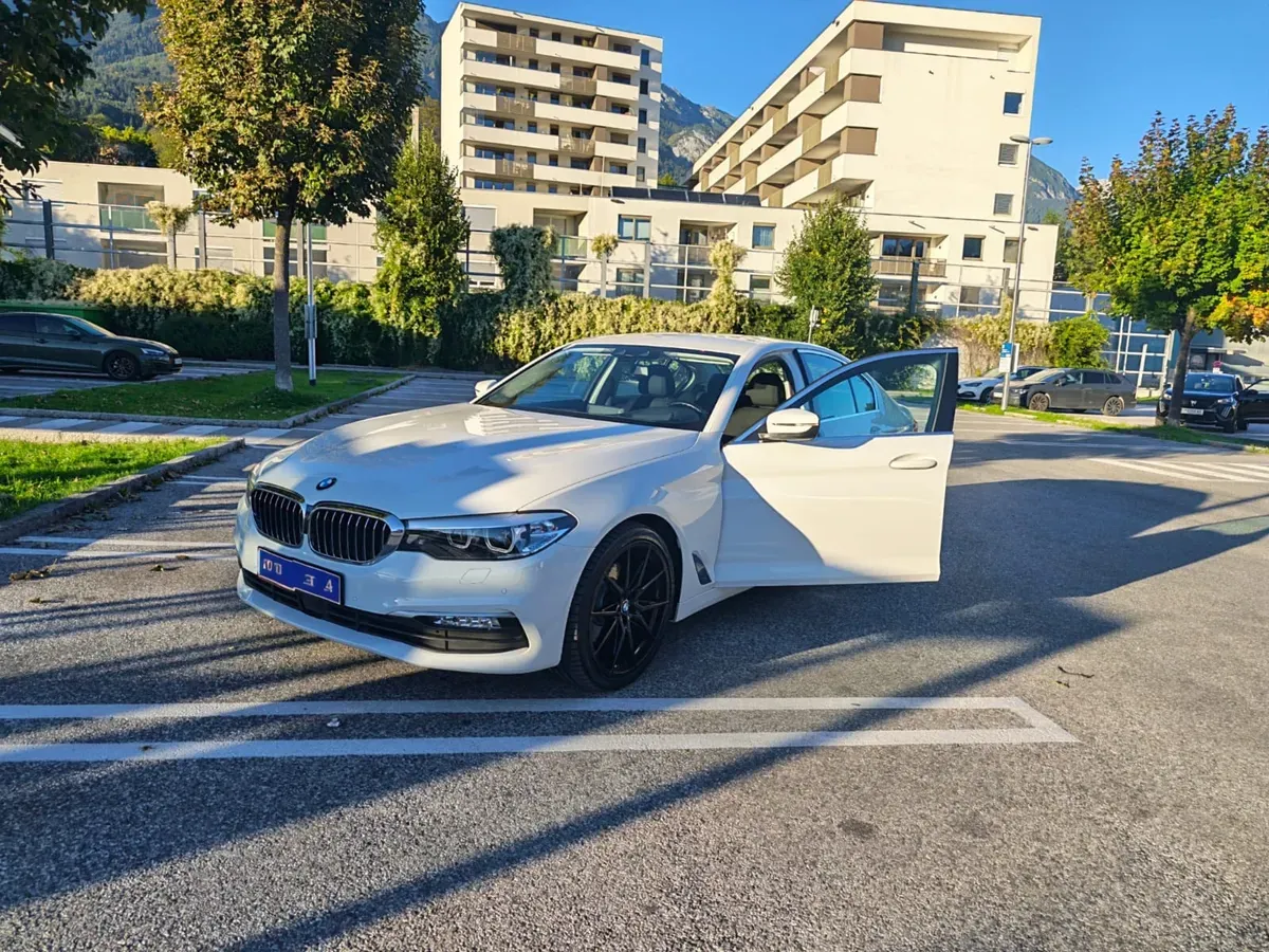 BMW 5 Series 2017 photo 3