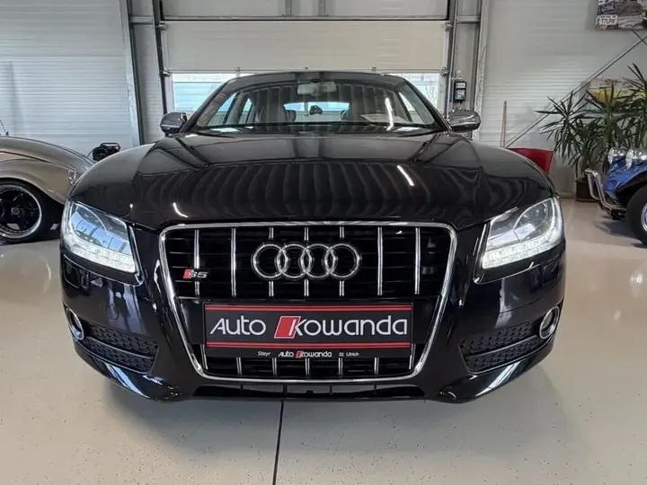 Audi A5 2010 photo 3