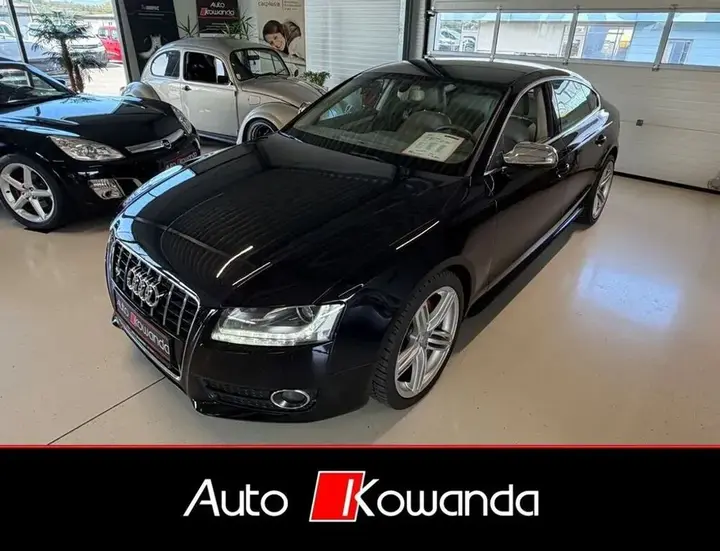 Audi A5 2010 photo 2