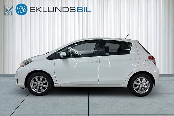 Toyota Yaris 2013 photo 3