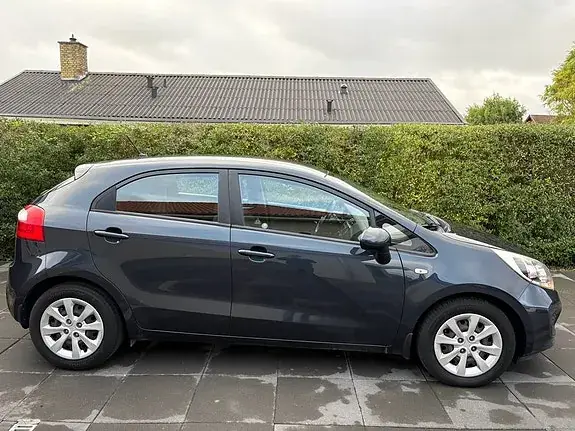 Kia Rio 2014 photo 3