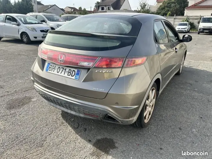Honda Civic 2008 photo 3