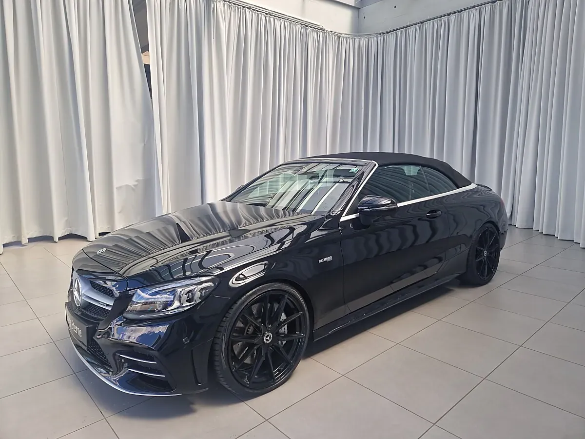 Mercedes-Benz C-Class 2023 photo 2