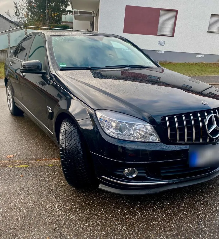 Mercedes-Benz C220