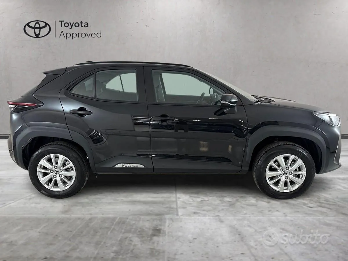 Toyota Yaris Cross 2025 photo 4