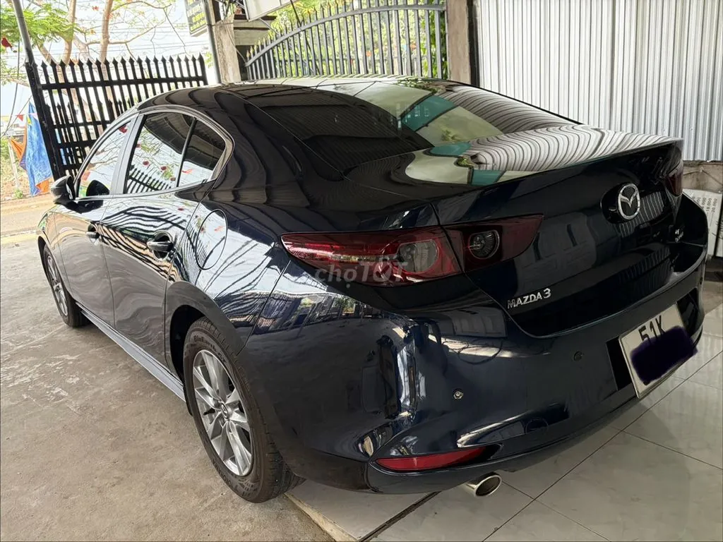 Mazda 3 2023 photo 3