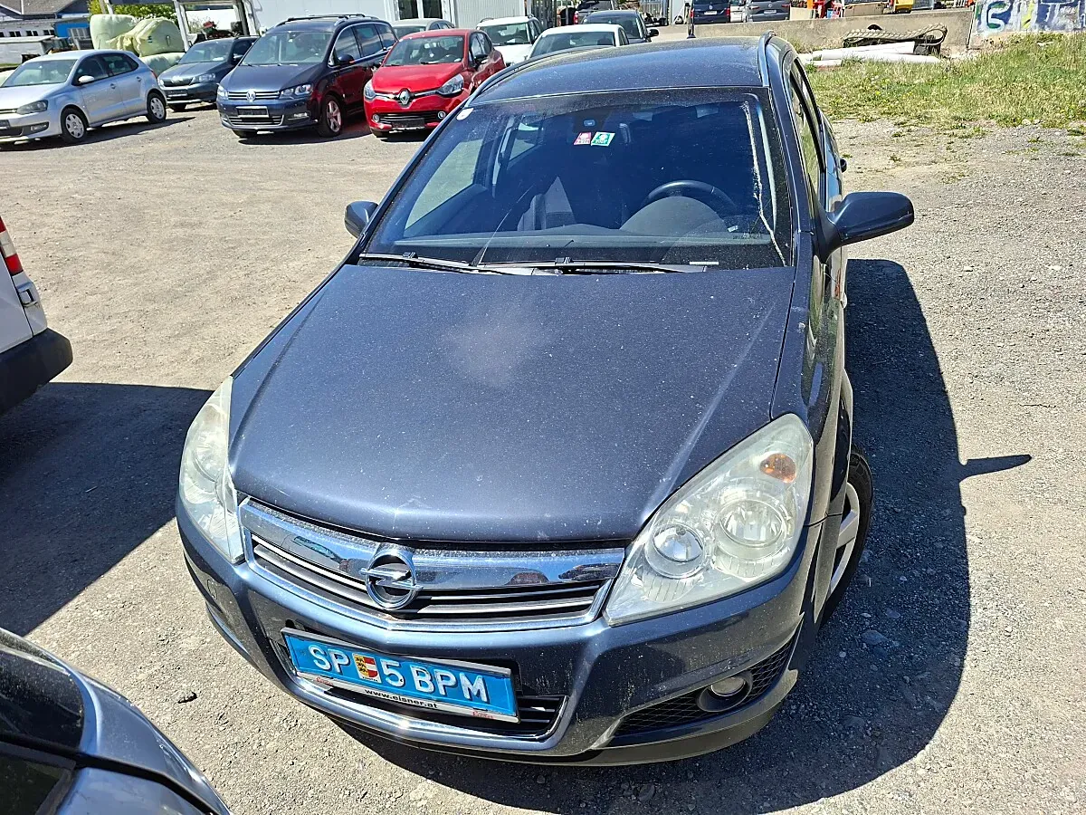 Opel Astra 2007 photo 2