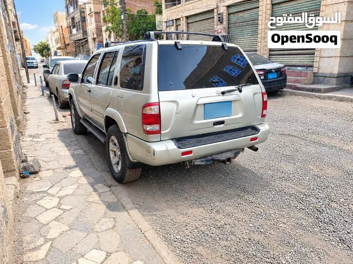 Nissan Pathfinder 2002 photo 4