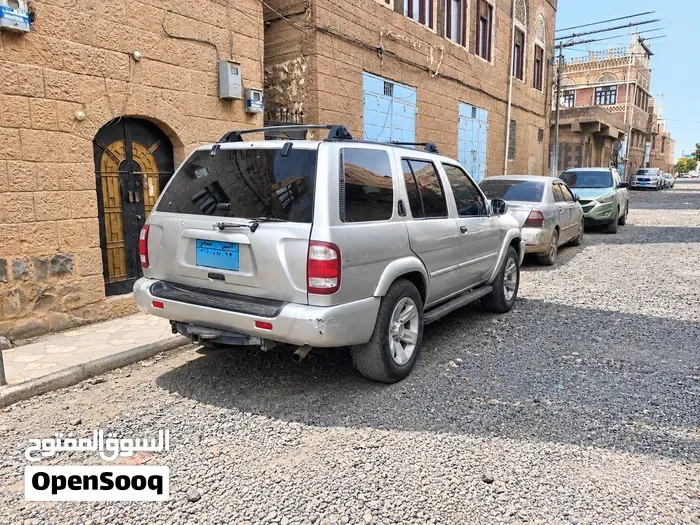 Nissan Pathfinder 2002 photo 3