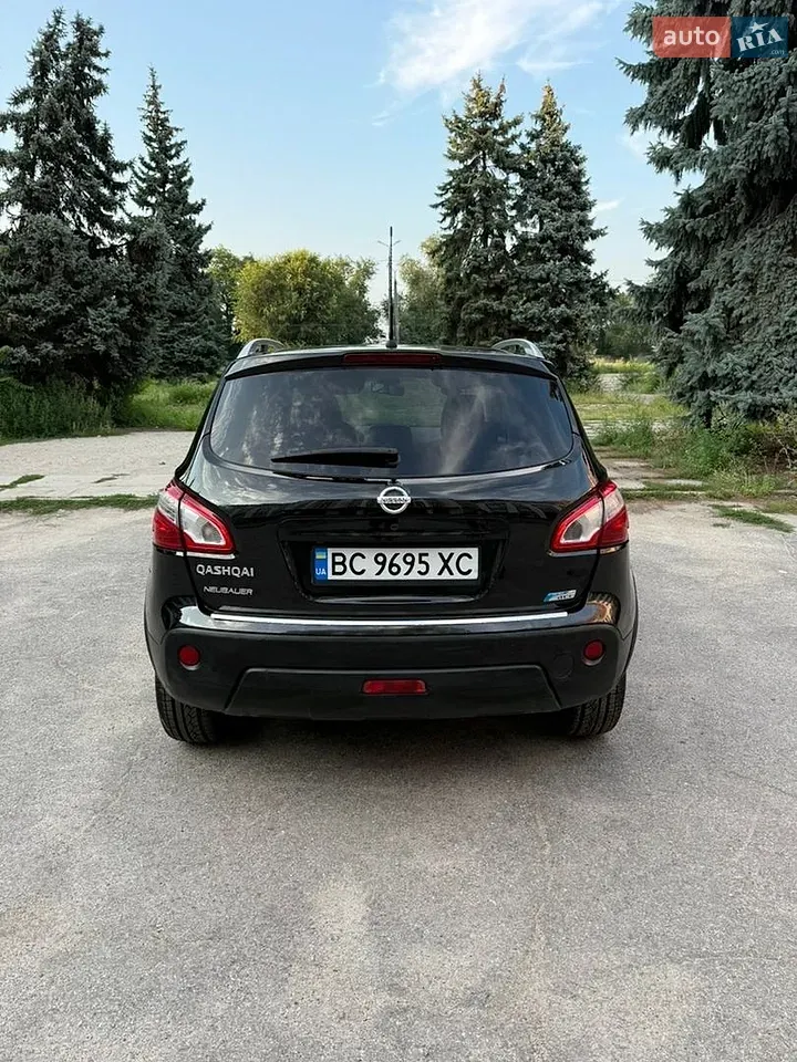 Nissan Qashqai 2011 photo 5