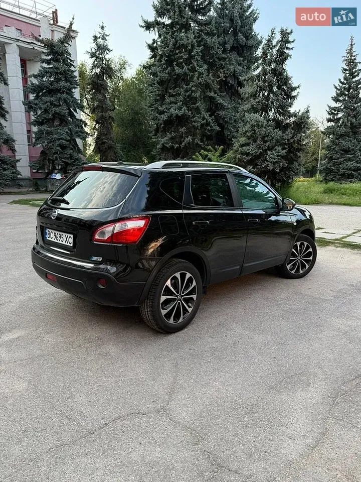 Nissan Qashqai 2011 photo 4
