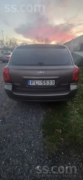 Toyota Avensis 2005 photo 5