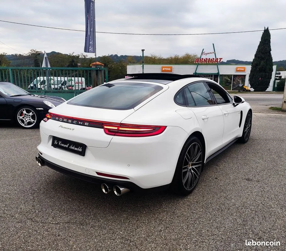 Porsche Panamera 2019 photo 5