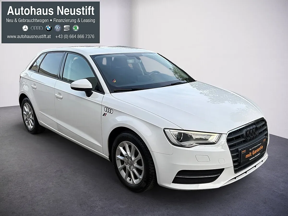 Audi A3 2015 photo 2