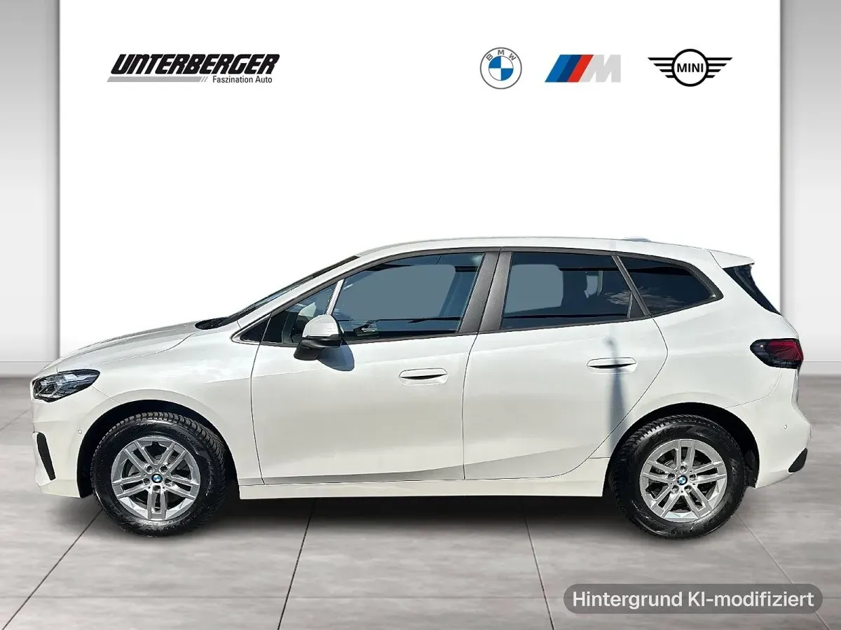 BMW 2 Series 2024 photo 3