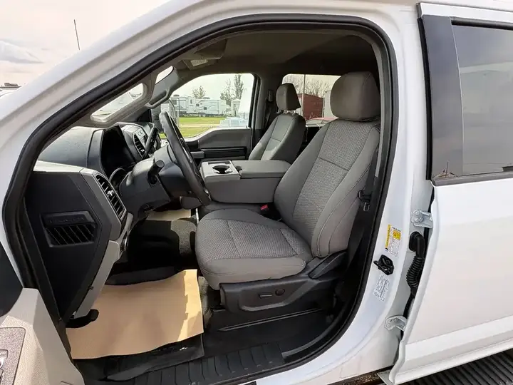 Ford F250 2022 photo 3