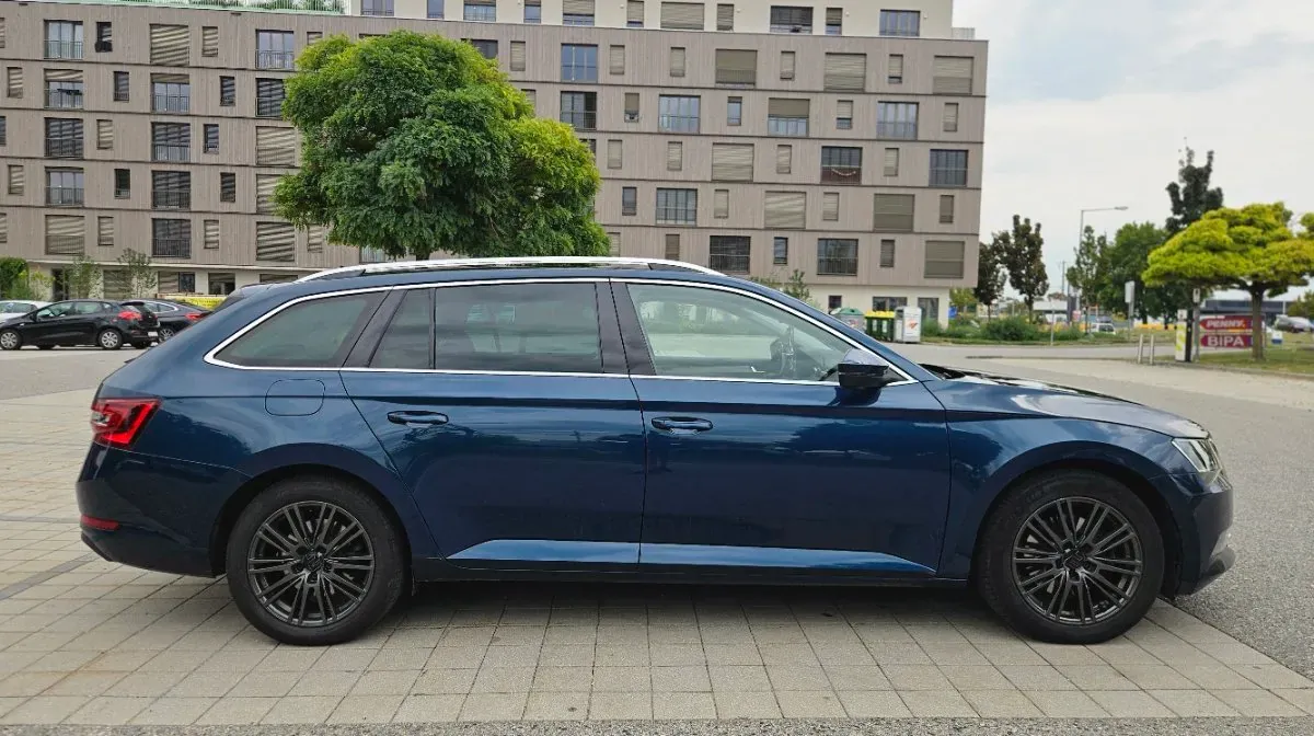 Skoda Superb 2018 photo 3