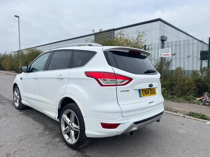 Ford Kuga 2014 photo 4