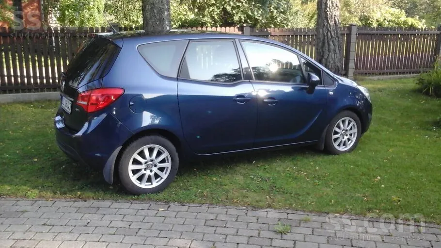 Opel Meriva 2010 photo 2