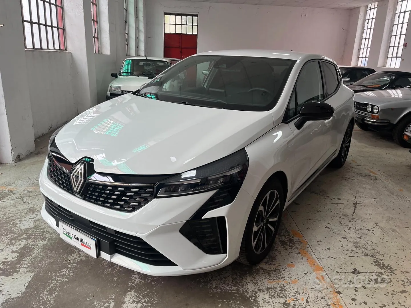 Renault Clio 2024 photo 2