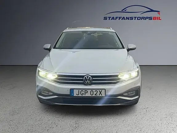 Volkswagen Passat Alltrack 2023 photo 2
