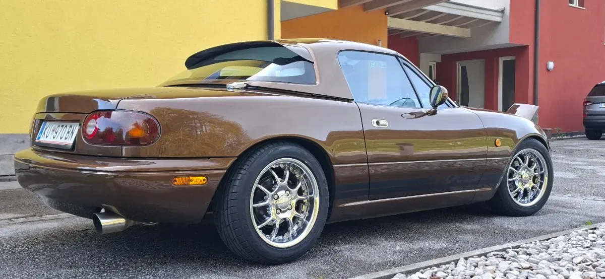 Mazda Mx-5 1990 photo 2